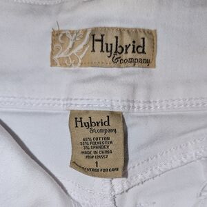 Hybrid & Company Women's Elegant White Ankle Jeans
